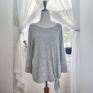 Nine Britton heather gray long-sleeve top with a side knot 
Size: Large